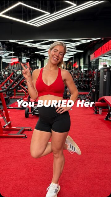 She’s not gone, She’s just last on your list. Move her up a spot. 👏🏼

#momlife #fitnessformoms #weightloss #homeworkouts #postpartum